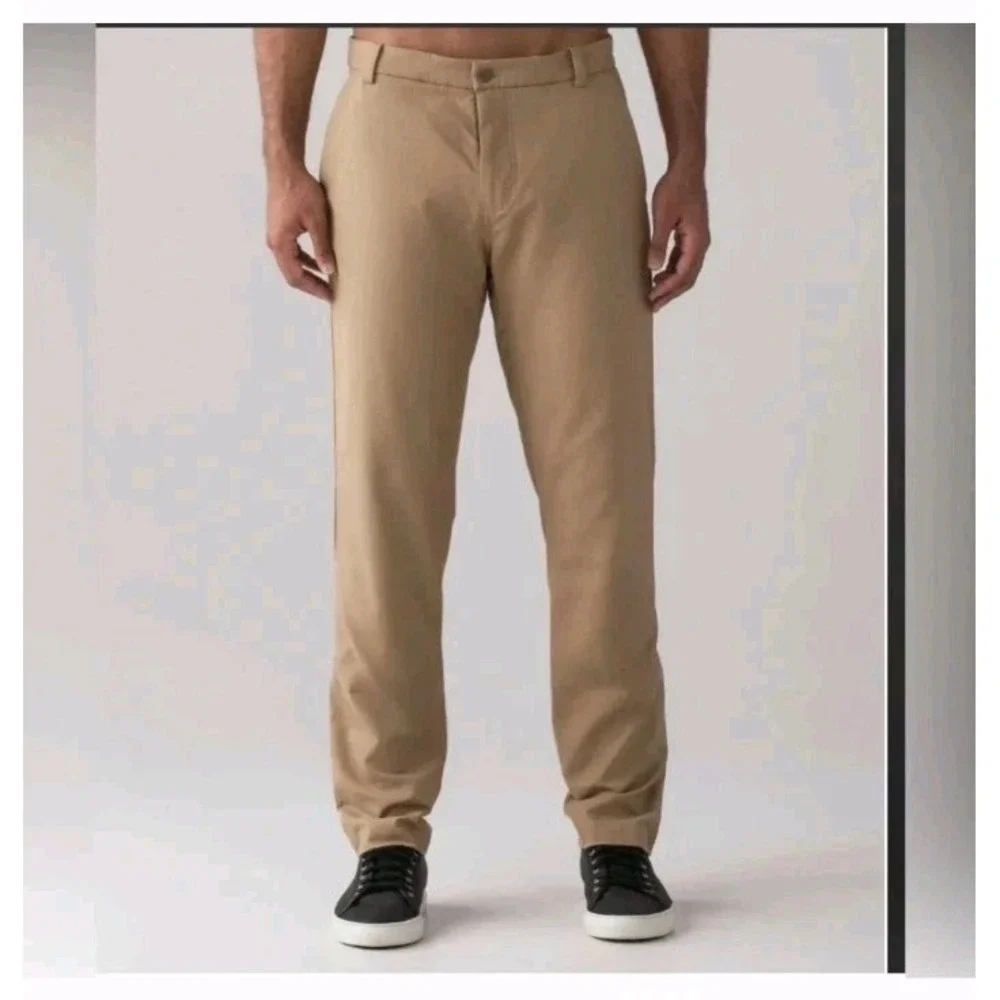 Lululemon Commission Pants Classic Qwick Chino Tan Desert Sand Preppy‎